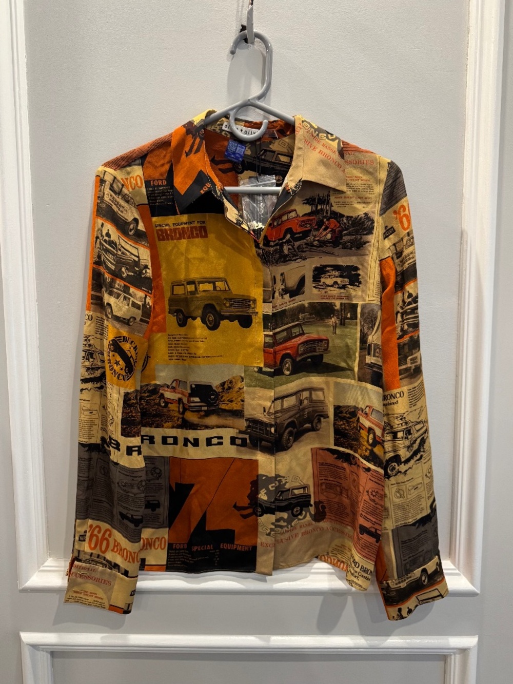 NWT Alice + Olivia x Ford Bronco Willa Silk Top Size S